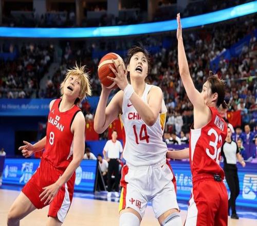 掘金制胜雄,约基奇,分三双创纪,爱游戏体育官网,Aiyouxi,Sports,爱游戏体育中国官网,Aiyouxi,Sports体育平台,爱游戏体育服务